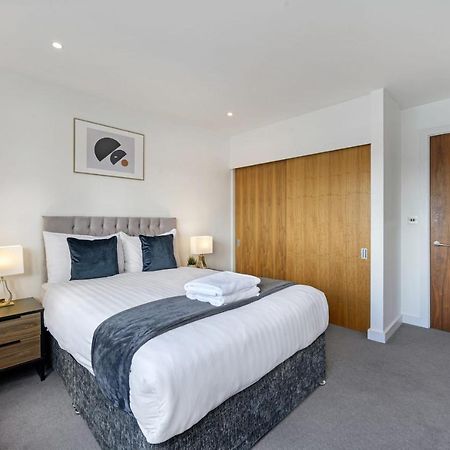 Host & Stay - Waterfront View Liverpool Buitenkant foto
