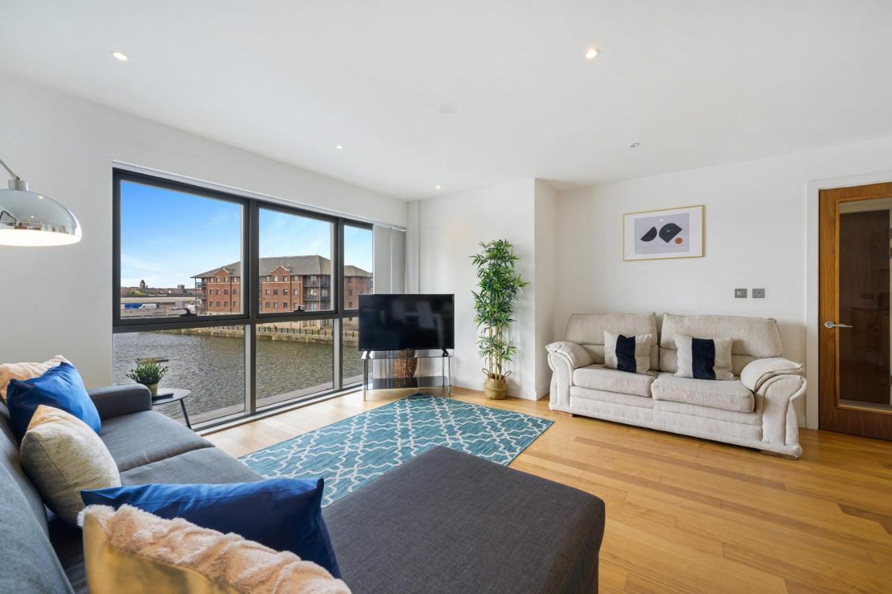 Host & Stay - Waterfront View Liverpool Buitenkant foto