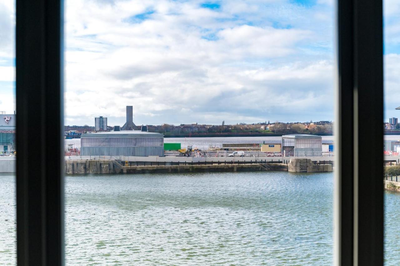 Host & Stay - Waterfront View Liverpool Buitenkant foto